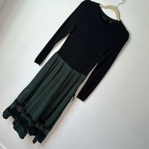 Gorgeous Ted Baker Long Sleeve Dress